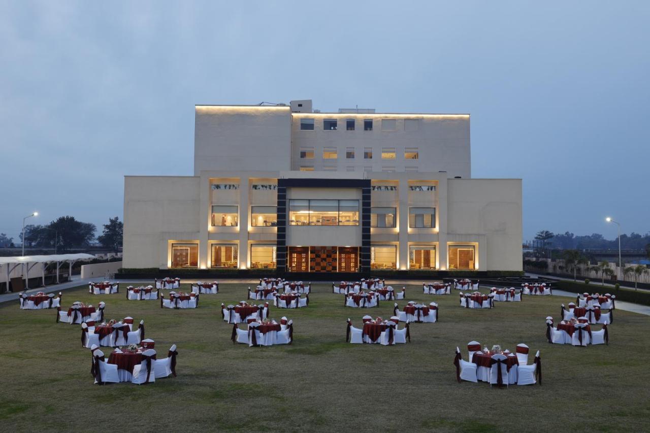 Viraj Sarovar Portico Jammu Ngoại thất bức ảnh